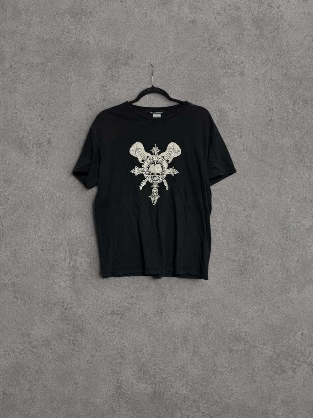 Y2K Fender Guitar Skull Battle Axes Graphic Shirt